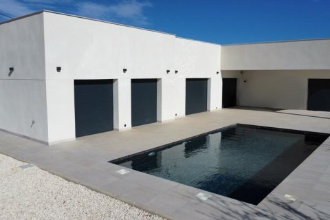 Villa in vendita Pinoso, Alicante, Spagna 3 camere da letto, 199 mq. N° 111304 - foto 2