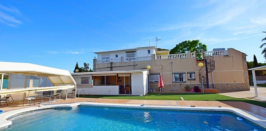 House Rojales, Alicante, Spain 8 bedrooms, 308 sq.m. No. 111289