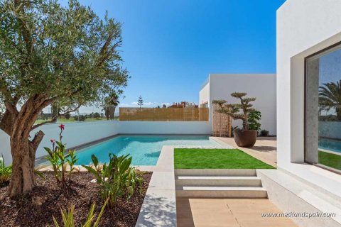 Villa en venta Los Alcázares, Murcia, España 3 dormitorios, 220 m2 No. 108592 - foto 3
