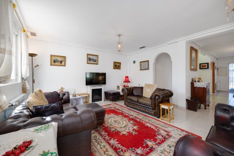 Villa till salu Alicante, Spanien 5 sovrum, 352 kvm. Nr. 112302 - foto 8