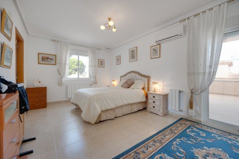 Villa till salu Alicante, Spanien 5 sovrum, 352 kvm. Nr. 112302 - foto 13