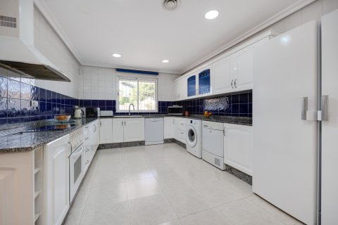 Villa till salu Alicante, Spanien 5 sovrum, 352 kvm. Nr. 112302 - foto 9