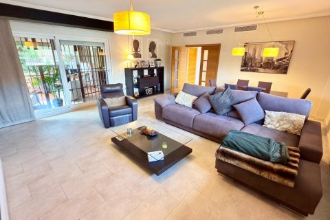 Продажа виллы Мутксамель, Аликанте, Испания 6 спален, 450м2 №117771 - фото 9