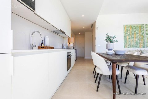 Huoneisto myytävänä Mijas Costa, Malaga, Espanja, 2 makuuhuonetta, 106 m2 No. 52932 - kuva 3