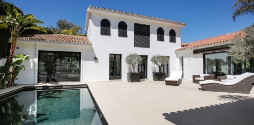 House Marbella, Malaga, Espagne 4 chambres, 238 m2 No. 22499