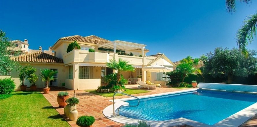 House Marbella, Malaga, Espagne 3 chambres, 400 m2 No. 22414