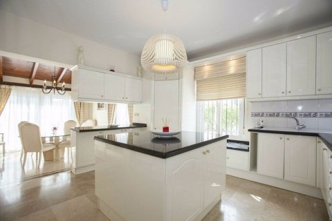 Casa in vendita Marbella, Malaga, Spagna 5 camere da letto, 356 mq. N° 22401 - foto 6