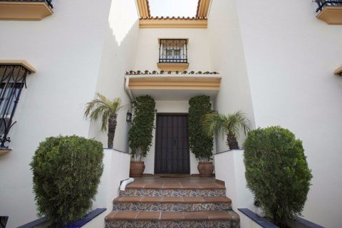 Casa in vendita Marbella, Malaga, Spagna 5 camere da letto, 356 mq. N° 22401 - foto 1