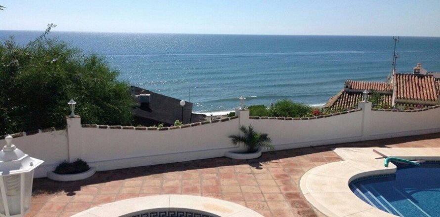 Māja Marbella, Malaga, Spānijā 5 istabas, 470 m2 Nr. 22463