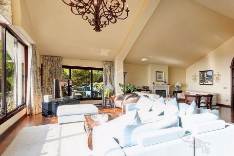 House zum Verkauf Marbella, Malaga, Spanien 4 Schlafzimmer, 615 m2 Nr. 22416 - Foto 3