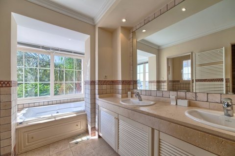 Talo myytävänä Marbella, Malaga, Espanja, 6 makuuhuonetta, 346 m2 No. 22430 - kuva 7