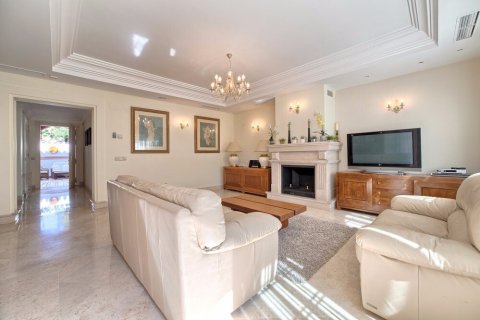 Talo myytävänä Marbella, Malaga, Espanja, 6 makuuhuonetta, 346 m2 No. 22430 - kuva 5
