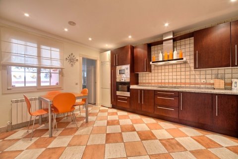 Talo myytävänä Marbella, Malaga, Espanja, 6 makuuhuonetta, 346 m2 No. 22430 - kuva 14