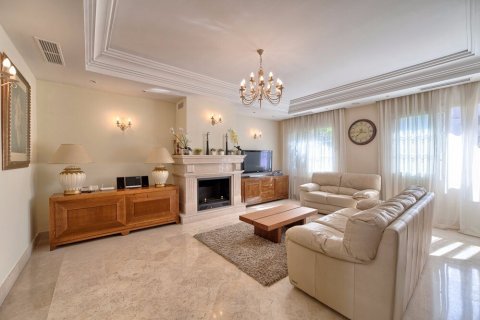 Talo myytävänä Marbella, Malaga, Espanja, 6 makuuhuonetta, 346 m2 No. 22430 - kuva 15