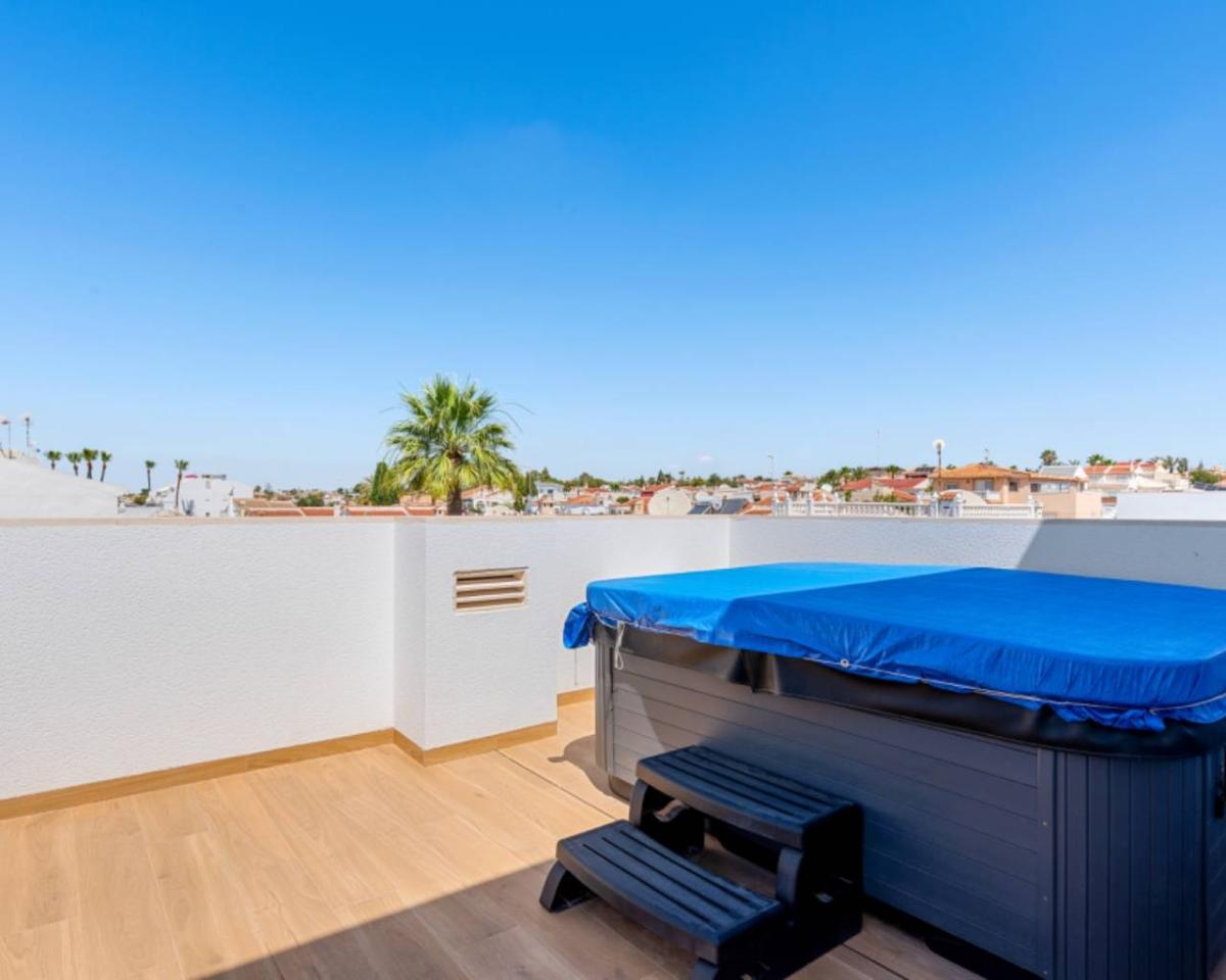 Вилла в Сьюдад Кесада, Аликанте, Испания 3 спальни, 170м2 №101510
