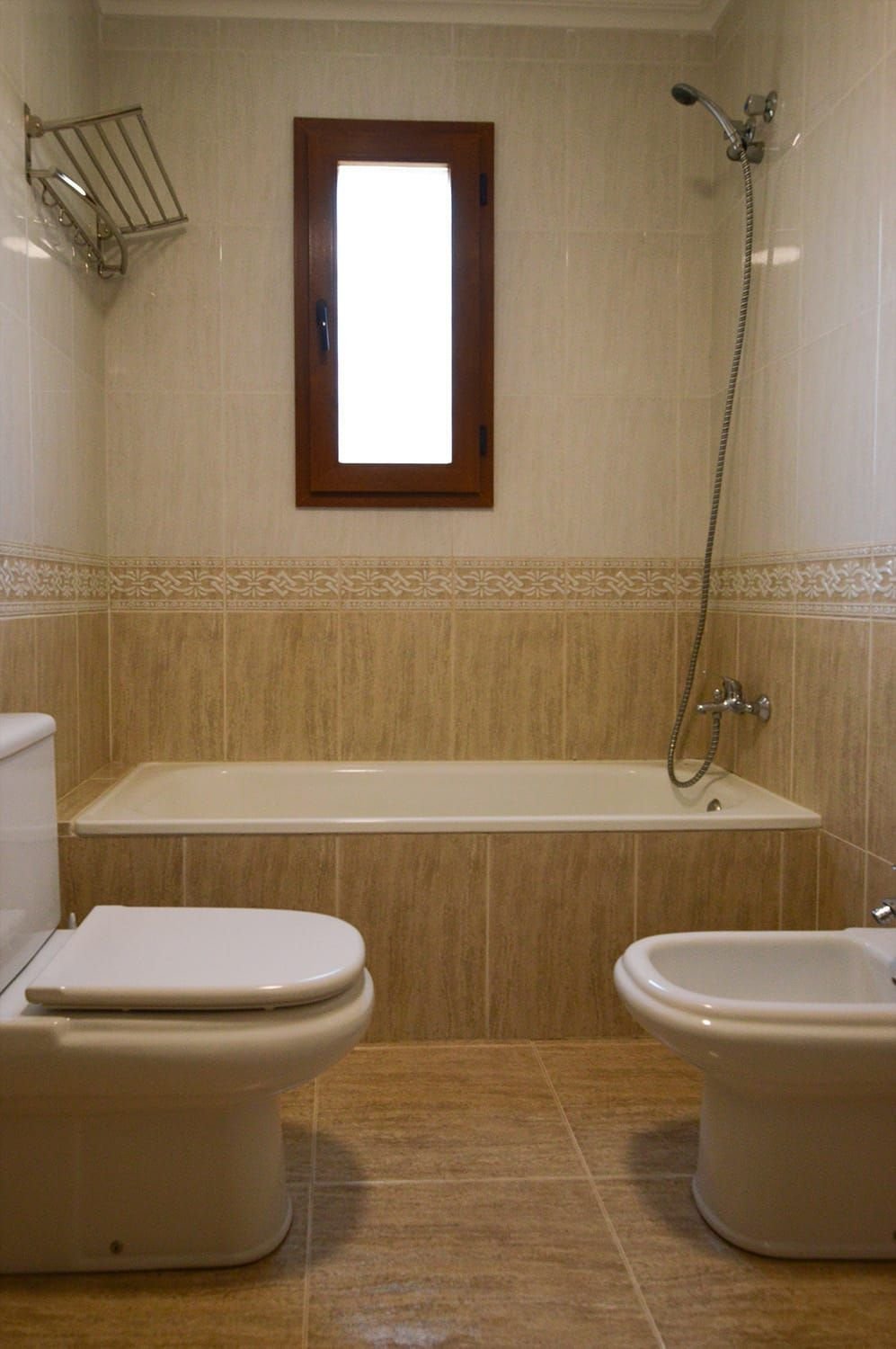 Casa a Finestrat, Alicante, Spagna 4 camere da letto, 340 mq. N° 95804