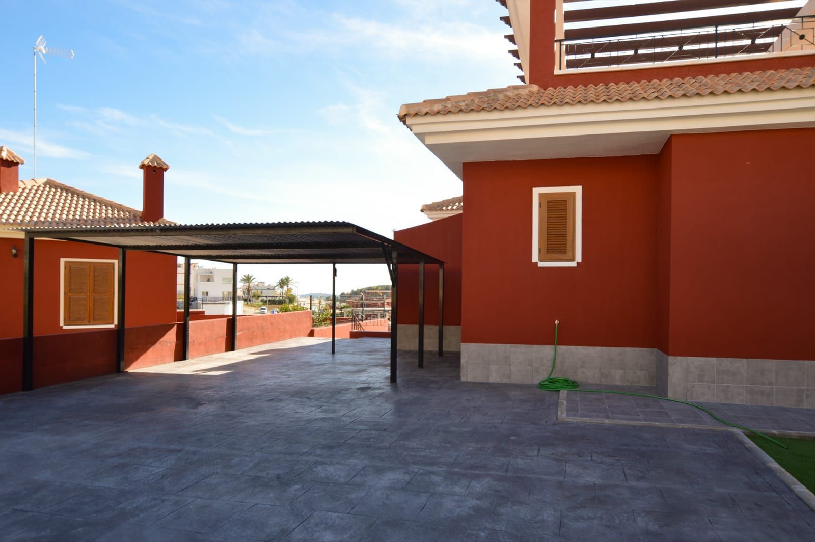 Casa a Finestrat, Alicante, Spagna 4 camere da letto, 340 mq. N° 95804