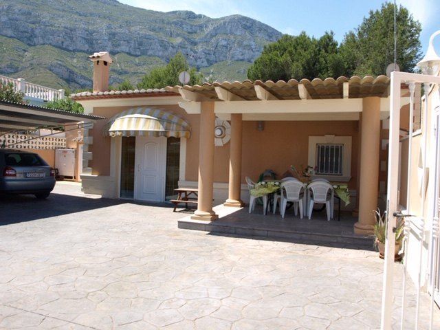 Finca i Denia, Alicante, Spanien 8 sovrum, 440 kvm. Nr. 95805