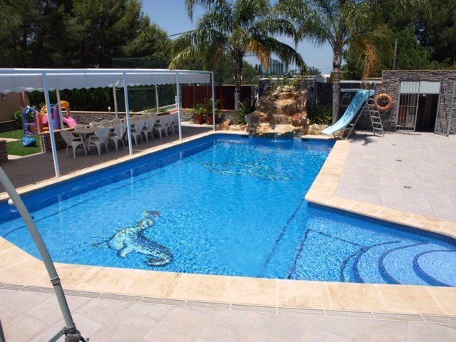Finca i Denia, Alicante, Spanien 8 sovrum, 440 kvm. Nr. 95805