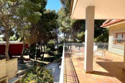 Villa for sale Campoamor, Alicante, Spain 4 bedrooms, 328 sq.m. No. 117101 - photo 7