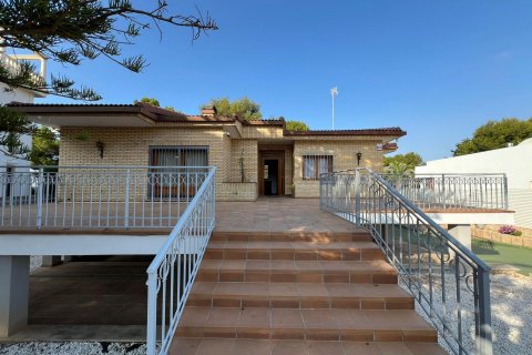 Villa for sale Campoamor, Alicante, Spain 4 bedrooms, 328 sq.m. No. 117101 - photo 8