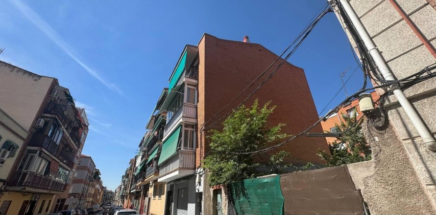 Tontti Madrid, Espanja No. 117100