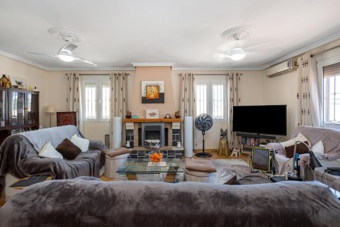Продажа виллы в Лос Балконес, Аликанте, Испания 3 спальни, 340м2 №117092 - фото 9