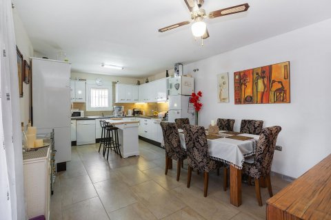 Продажа виллы в Лос Балконес, Аликанте, Испания 3 спальни, 340м2 №117092 - фото 6