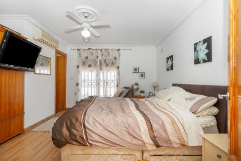 Продажа виллы в Лос Балконес, Аликанте, Испания 3 спальни, 340м2 №117092 - фото 12