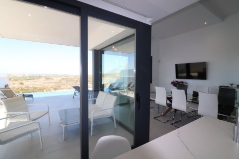Продажа виллы в Сьюдад Кесада, Аликанте, Испания 3 спальни, 200м2 №118981 - фото 21
