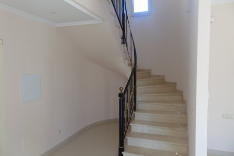 Villa for sale Cabo Roig, Alicante, Spain 5 bedrooms, 260 sq.m. No. 119132 - photo 5