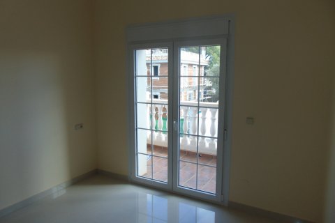 Villa for sale Cabo Roig, Alicante, Spain 5 bedrooms, 260 sq.m. No. 119132 - photo 17