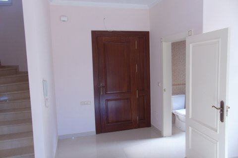 Villa for sale Cabo Roig, Alicante, Spain 5 bedrooms, 260 sq.m. No. 119132 - photo 3
