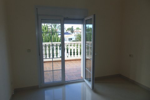 Villa for sale Cabo Roig, Alicante, Spain 5 bedrooms, 260 sq.m. No. 119132 - photo 15