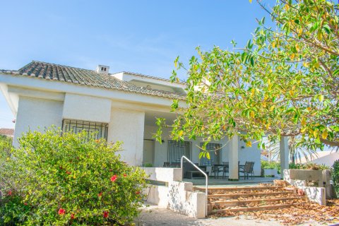 Villa en venta Cabo Roig, Alicante, España 5 dormitorios, 348 m2 No. 119131 - foto 6