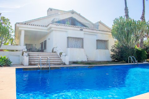 Villa en venta Cabo Roig, Alicante, España 5 dormitorios, 348 m2 No. 119131 - foto 3