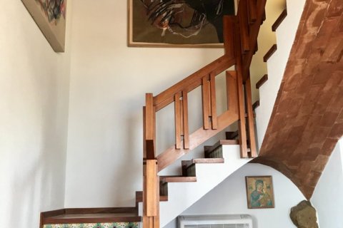 Talo myytävänä Lloret de Mar, Girona, Espanja, 6 makuuhuonetta, 442 m2 No. 22925 - kuva 25