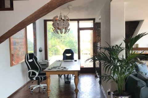 Talo myytävänä Lloret de Mar, Girona, Espanja, 6 makuuhuonetta, 442 m2 No. 22925 - kuva 9