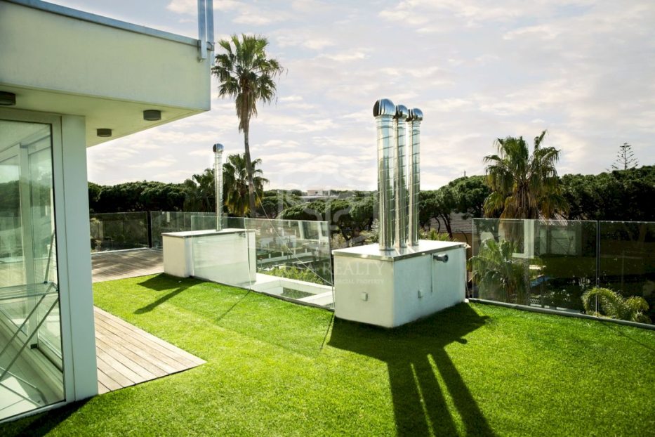 Villa a Castelldefels, Barcelona, Spagna 7 camere da letto, 860 mq. N° 94445
