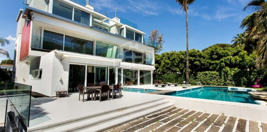 Huvila Castelldefels, Barcelona, Espanja 7 makuuhuonetta, 1000 m2 No. 94445