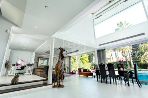 Huvila myytävänä Castelldefels, Barcelona, Espanja, 7 makuuhuonetta, 1000 m2 No. 94445 - kuva 8