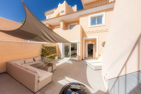 Rindu māja pārdošanā Manilva, Malaga, Spānijā 4 istabas, 283 m2 Nr. 109642 - attēls 1