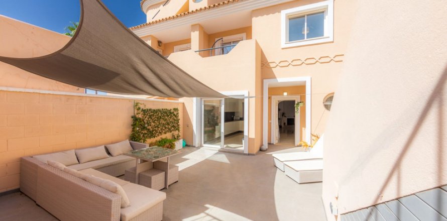 Rindu māja Manilva, Malaga, Spānijā 4 istabas, 283 m2 Nr. 109642