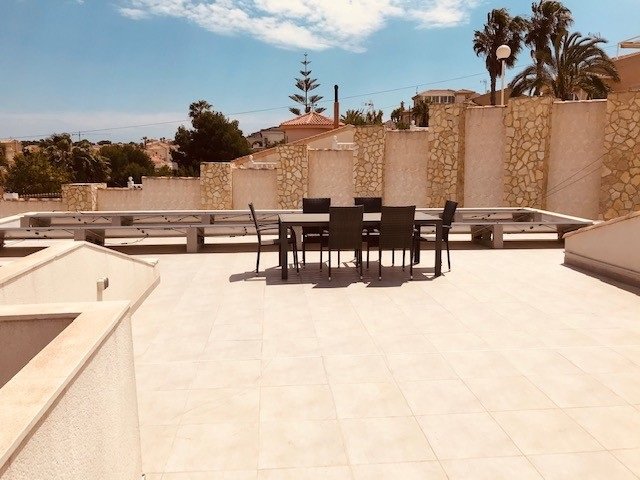 Huvila Rojales, Alicante, Espanja 6 makuuhuonetta, 215 m2 No. 115676
