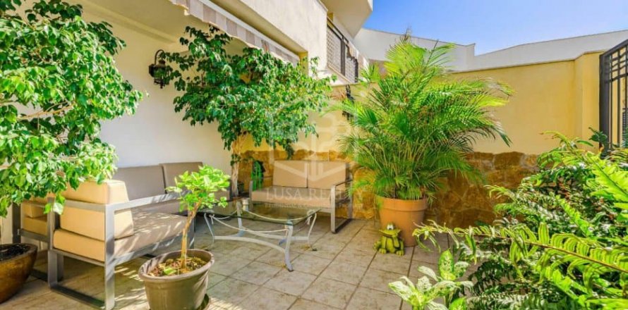 Radhus Adeje, Tenerife, Spanien 4 sovrum, 274 kvm. Nr. 111066
