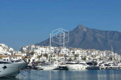 Apartamento en venta Marbella, Málaga, España 3 dormitorios, 246 m2 No. 111070 - foto 2