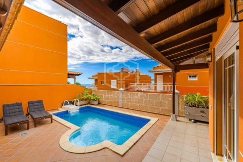Villa for sale Arona, Tenerife, Spain 4 bedrooms, 350 sq.m. No. 111071 - photo 6