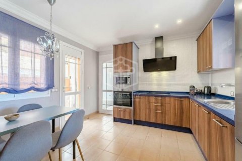 Villa for sale Arona, Tenerife, Spain 4 bedrooms, 350 sq.m. No. 111071 - photo 13