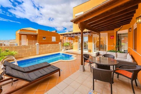 Villa for sale Arona, Tenerife, Spain 4 bedrooms, 350 sq.m. No. 111071 - photo 4