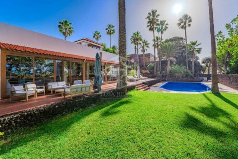 Villa for sale Arona, Tenerife, Spain 6 bedrooms, 350 sq.m. No. 111067 - photo 3